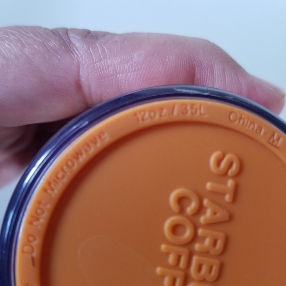 Starbucks | Hong Kong Collectors Travel Tumbler - Picture 6 of 6